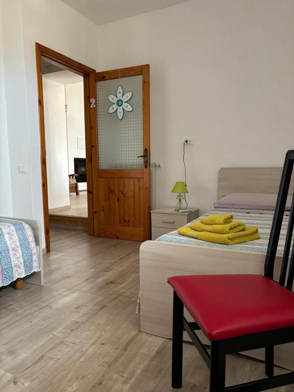 Al Castello Apartment Fiumefreddo Bruzio Esterno foto